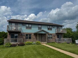 639 Galena Ct in Sun Prairie, WI - Building Photo