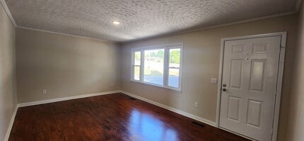 330 Hillcrest Dr in Crossville, TN - Building Photo - Building Photo