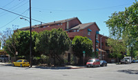 Walnut Street Apartments in Santa Ana, CA - Building Photo - Building Photo