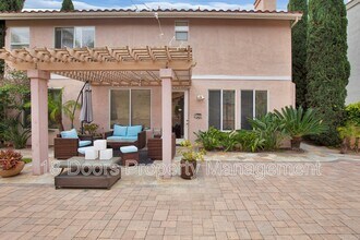 10657 Indigo Blossom Ln in San Diego, CA - Building Photo - Building Photo