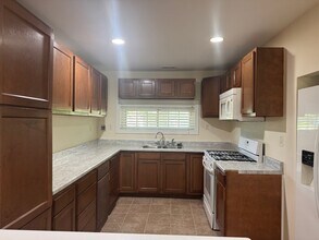 950 Perrytown Rd in New Bern, NC - Building Photo - Building Photo