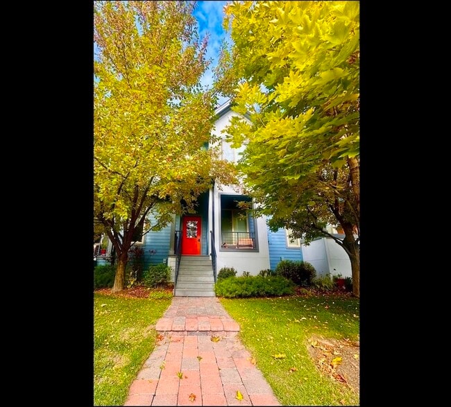 property at 943 Countryside Blvd