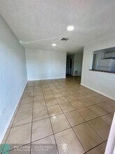 6024 SW 26th St in Miramar, FL - Building Photo - Building Photo