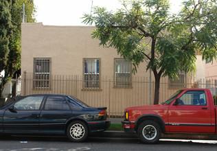 1142-1144 Mariposa Ave in Los Angeles, CA - Building Photo - Building Photo