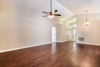 10733 Brown Trout Cir in Orlando, FL - Building Photo - Building Photo