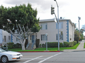 Camden Apartment's in Beverly Hills, CA - Building Photo - Building Photo