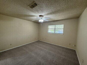 7902 Albany Ave in Lubbock, TX - Building Photo - Building Photo