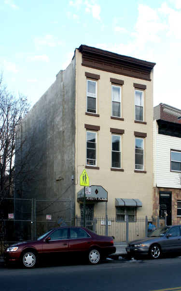 1939 Fulton St in Brooklyn, NY - Building Photo