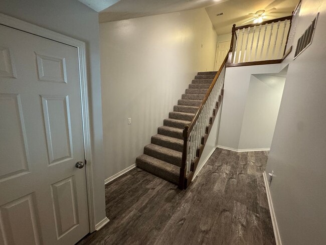 609 W Bryant St in Nixa, MO - Building Photo - Building Photo