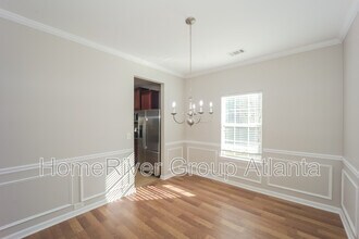655 Balerma St in Atlanta, GA - Foto de edificio - Building Photo