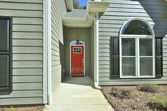 300 Vendella Cir in Peachtree City, GA - Building Photo - Building Photo