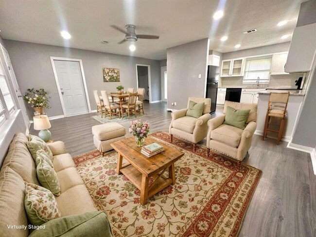 411 Frankie St in Wharton, TX - Building Photo - Building Photo