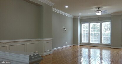 43569 White Cap Terrace, Unit 3311 in Chantilly, VA - Building Photo - Building Photo