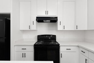 405 Lion's Villa AV in La Feria, TX - Foto de edificio - Building Photo