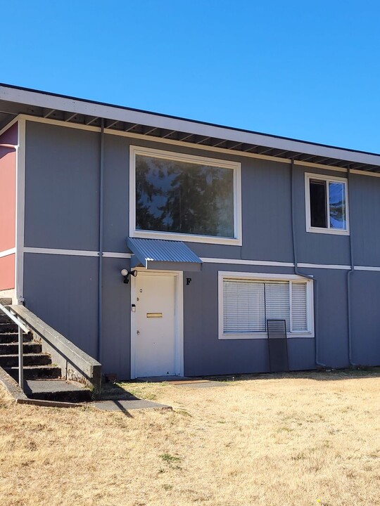 2909 E Hwy 101 in Port Angeles, WA - Building Photo