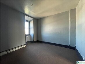 517 Cleveland St-Unit -2 in Allentown, PA - Foto de edificio - Building Photo