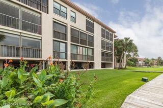 18 Marina Isles Blvd in Indian Harbour Beach, FL - Building Photo - Building Photo