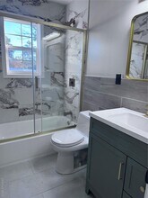 280 Neptune Ave in West Babylon, NY - Building Photo - Building Photo