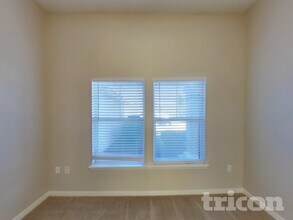 9250 Spider Lily Ln, Unit 49-104 in Jacksonville, FL - Building Photo - Building Photo