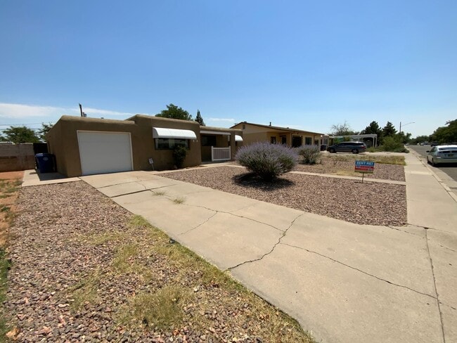 920 Indiana St SE in Albuquerque, NM - Building Photo - Building Photo