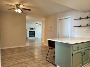 308 W Felspar Ave in Ridgecrest, CA - Building Photo - Building Photo