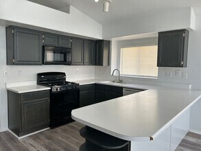 3848 Intermezzo Way in North Las Vegas, NV - Building Photo - Building Photo