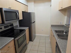 1210 Reserve Way in Naples, FL - Building Photo - Building Photo