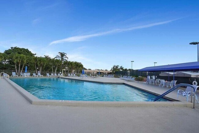 9071 Tracy Ct in Boca Raton, FL - Building Photo - Building Photo