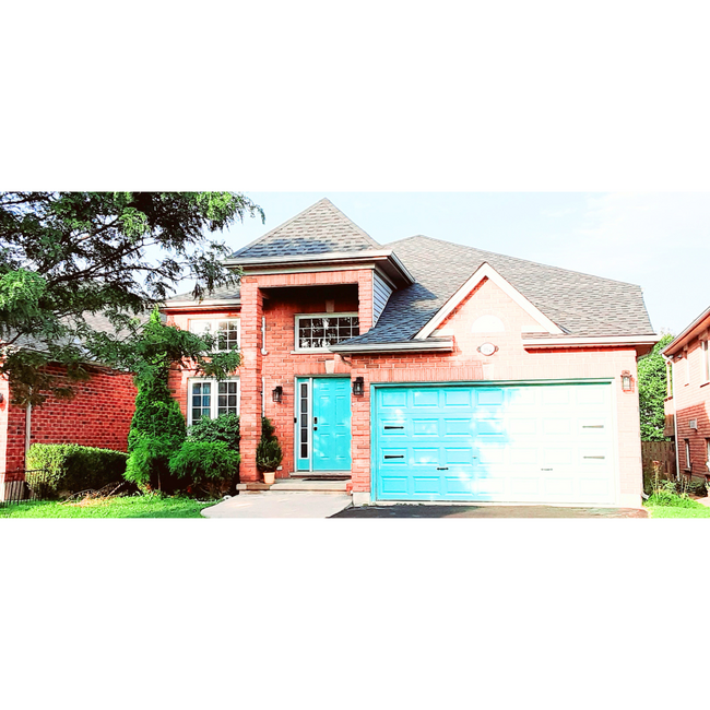 962 Queensborough Crt