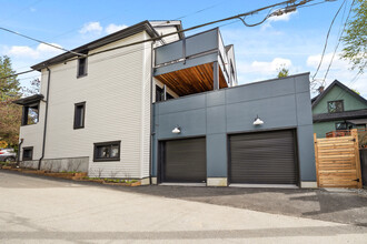 1331 Cotton Dr in Vancouver, BC - Building Photo - Building Photo