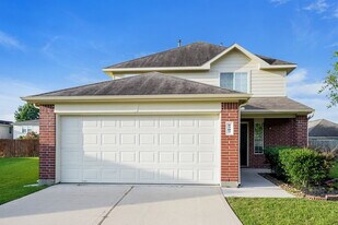 5707 Mid Way in Houston, TX - Building Photo