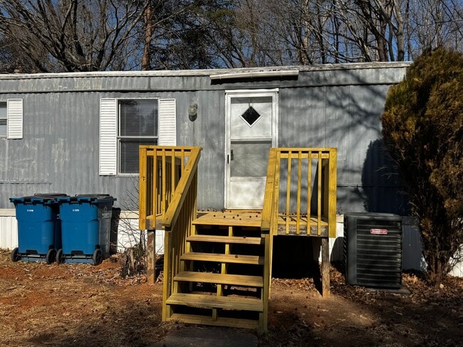 107 Marlo Loop in Troutman, NC - Building Photo - Building Photo