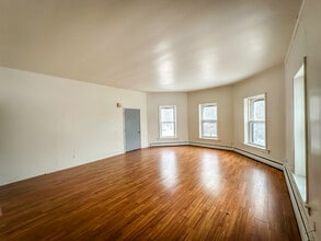 415 Avenue E in Fort Madison, IA - Foto de edificio - Building Photo