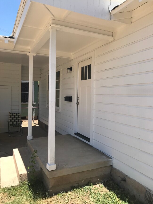 4602 Leslie Ave in Austin, TX - Foto de edificio - Building Photo