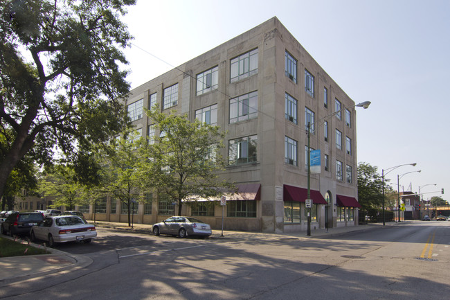 Reverend Daniel Alvarez Apartments in Chicago, IL - Building Photo - Building Photo