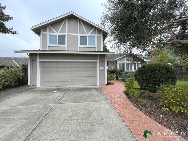 property at 2539 Sherborne Dr