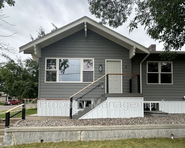 property at 3 21st St S