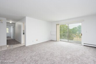 1301 S Finley Rd in Lombard, IL - Building Photo - Building Photo