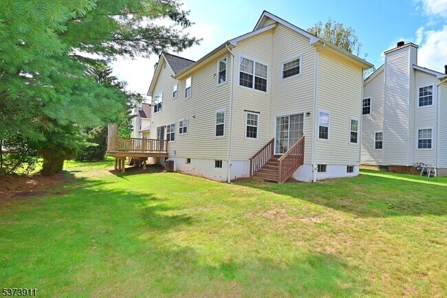 34 Nostrand Rd in Hillsborough, NJ - Building Photo - Building Photo