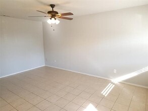 1104 Suburban Dr in Cedar Hill, TX - Building Photo - Building Photo