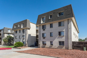 Bridge Square Apartments in Brighton, CO - Building Photo - Building Photo