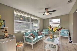 40 Longfellow Cir in Ormond Beach, FL - Building Photo
