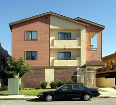 716 N Jackson St in Glendale, CA - Building Photo