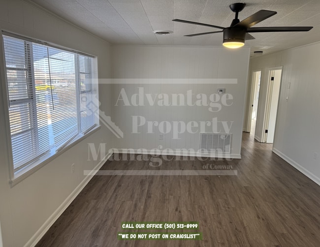 321 Willow St in Conway, AR - Building Photo - Building Photo