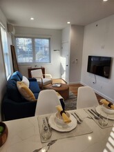 156 Jefferson Ave-Unit -1 in Roslyn Heights, NY - Building Photo - Building Photo