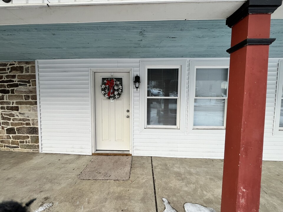 4497 Schwaben Creek Rd in Leck Kill, PA - Building Photo