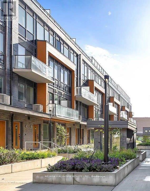 69 Curlew Dr in Toronto, ON - Building Photo - Building Photo