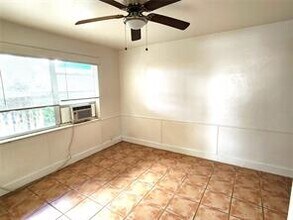 155 110th Ave in Treasure Island, FL - Building Photo - Building Photo