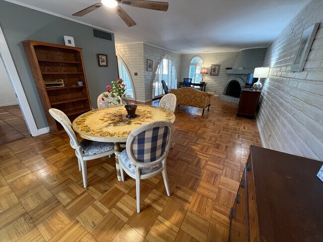 604 W Roller Coaster Rd, Unit 604 Roller Coaster Rd in Tucson, AZ - Building Photo - Building Photo