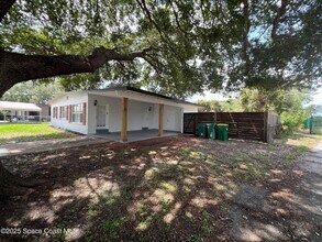 1221 Cypress Ln in Cocoa, FL - Building Photo - Building Photo